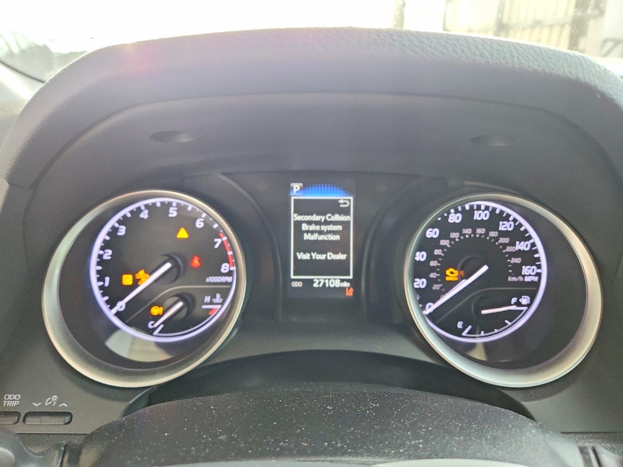 2021 TOYOTA CAMRY LE photo 17
