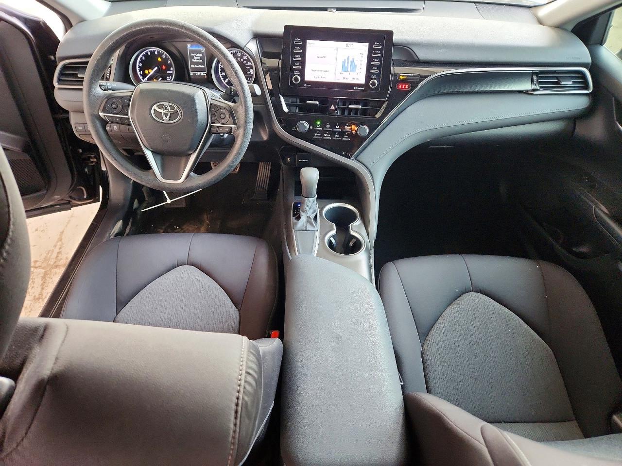 2021 TOYOTA CAMRY LE photo 15