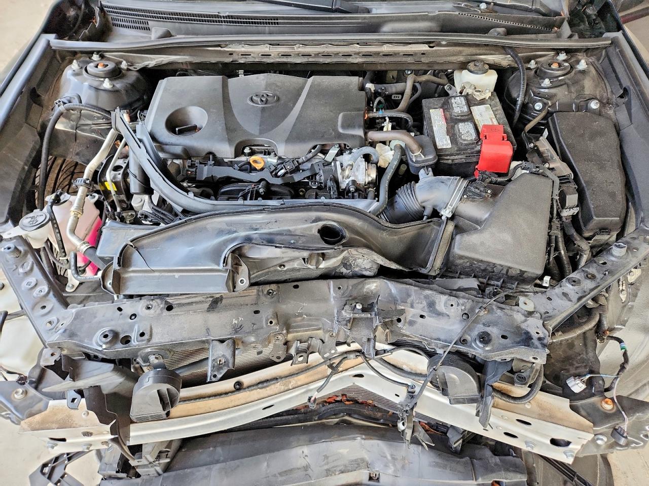 2021 TOYOTA CAMRY LE photo 21
