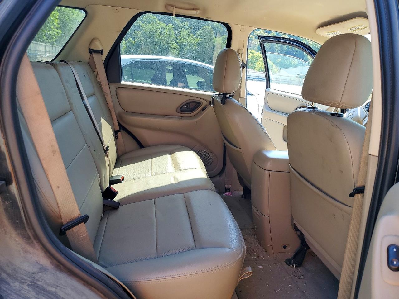 2006 FORD ESCAPE LIMITED photo 21