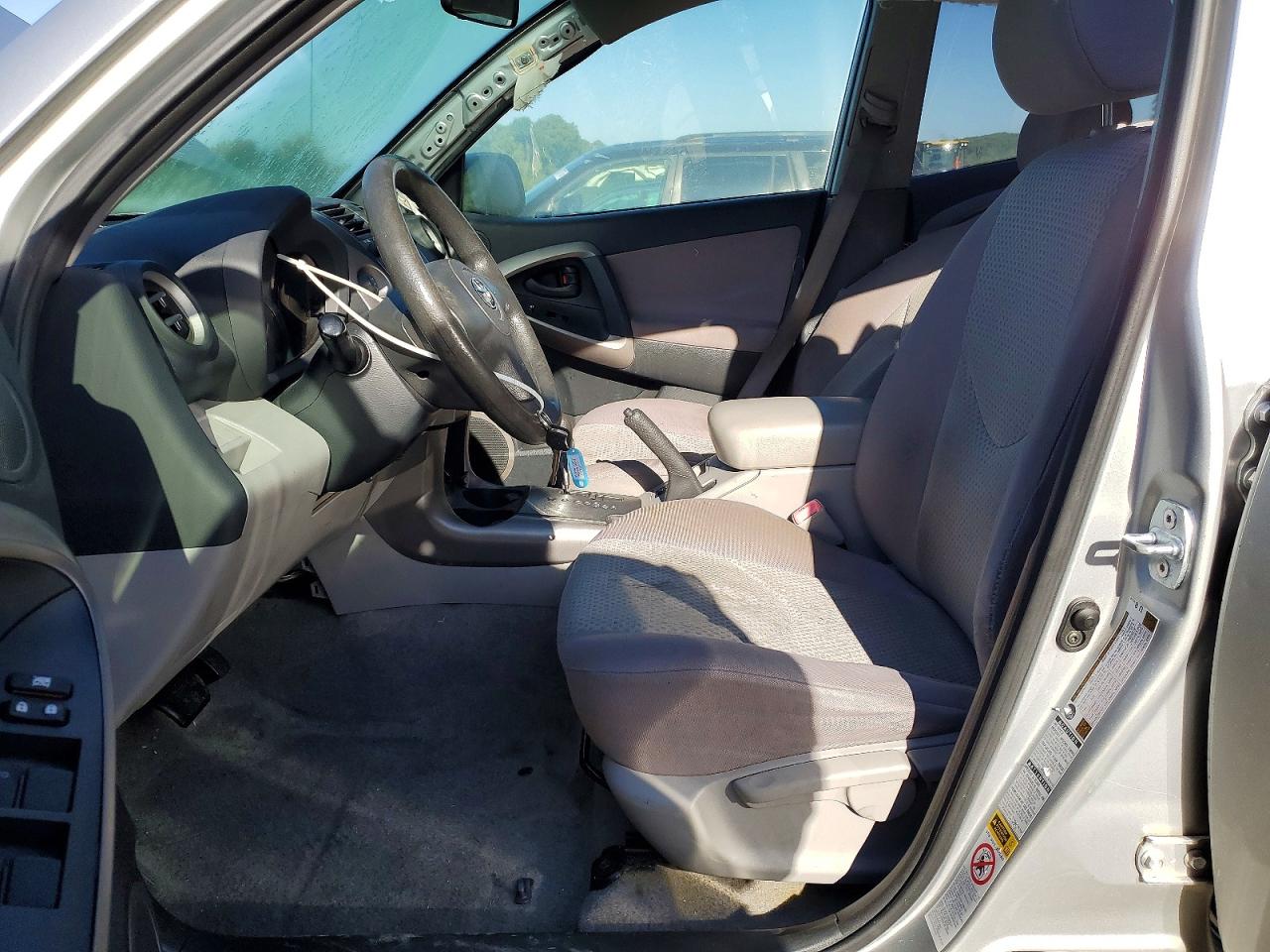 2007 TOYOTA RAV4 BASE photo 19