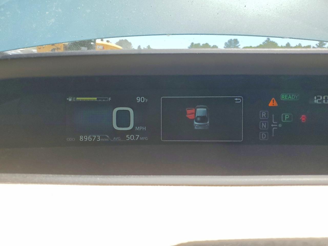 2017 TOYOTA PRIUS FOUR photo 25