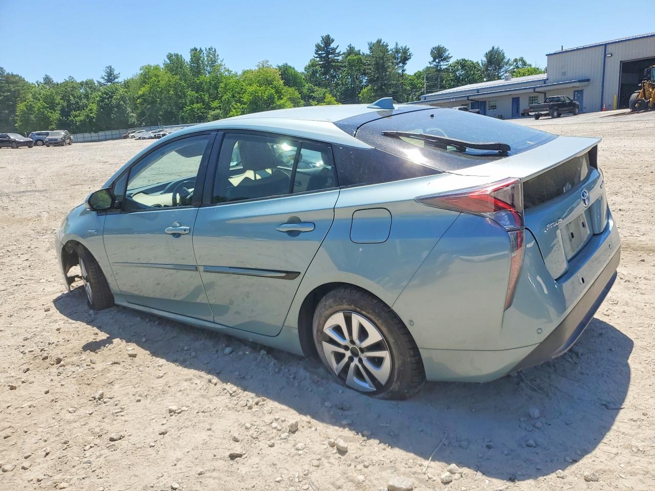 2017 TOYOTA PRIUS FOUR photo 4