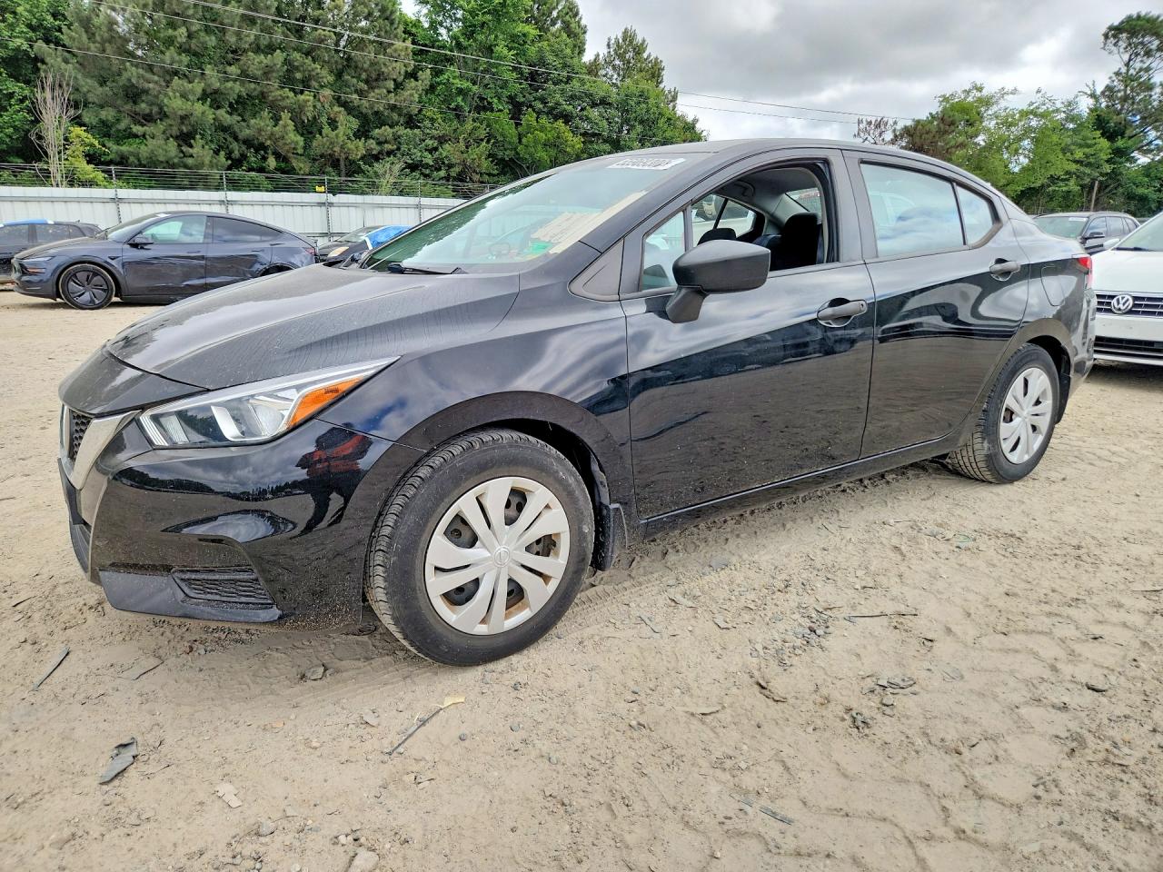 2020 NISSAN VERSA