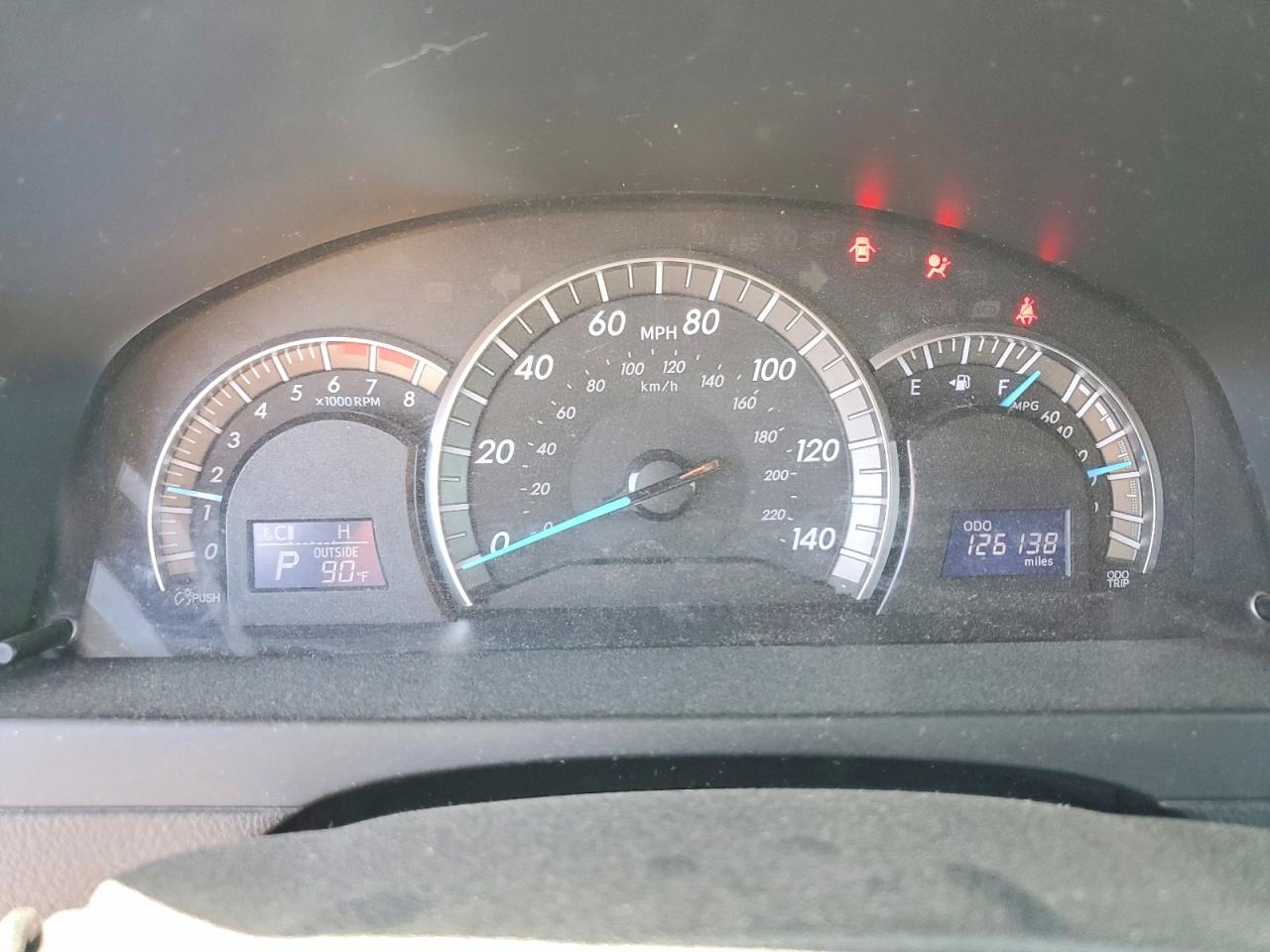 2012 TOYOTA CAMRY SE photo 25