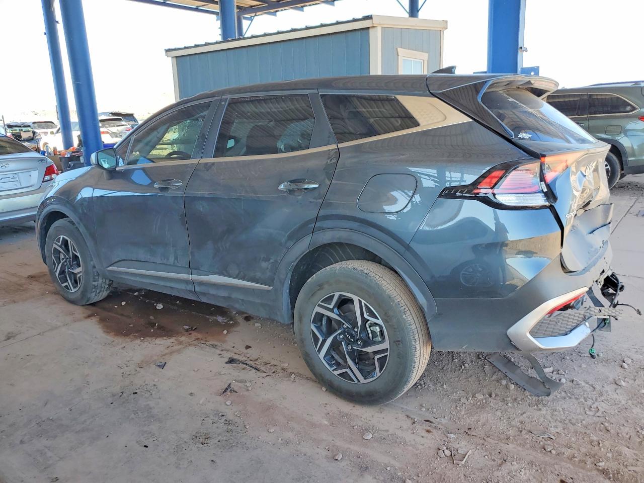 2025 KIA SPORTAGE photo 3