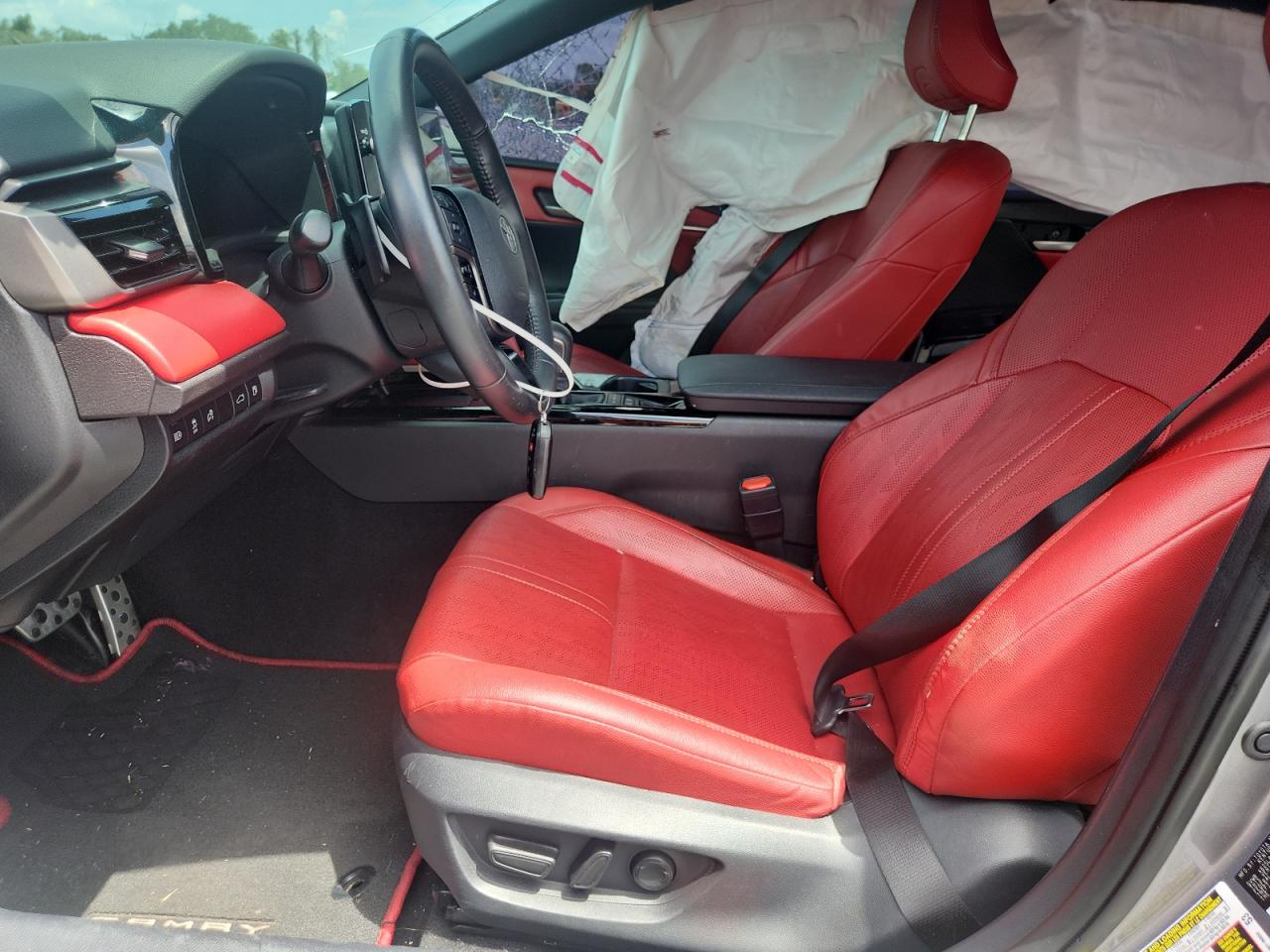 2025 TOYOTA CAMRY XSE photo 13