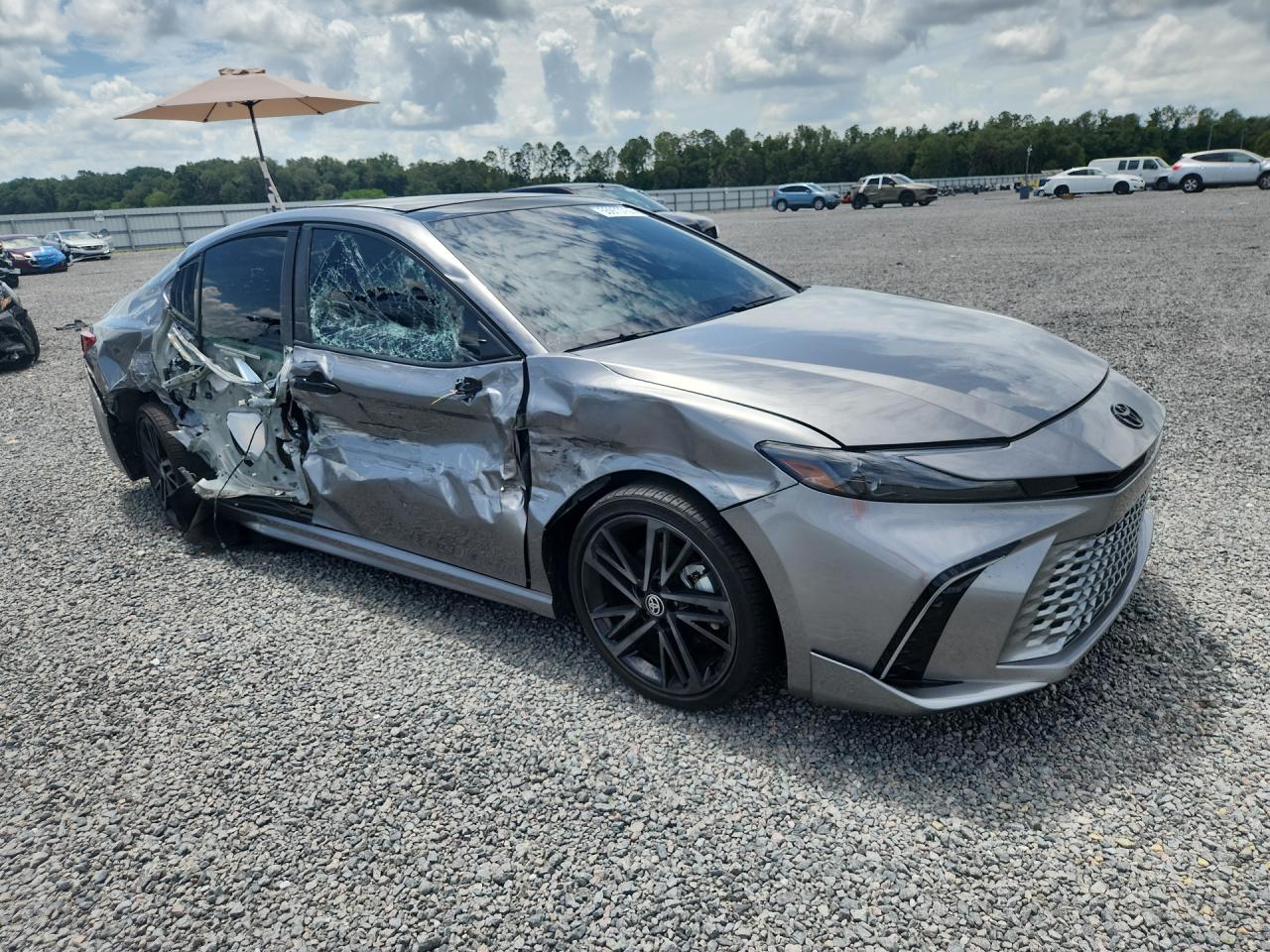 2025 TOYOTA CAMRY XSE photo 7