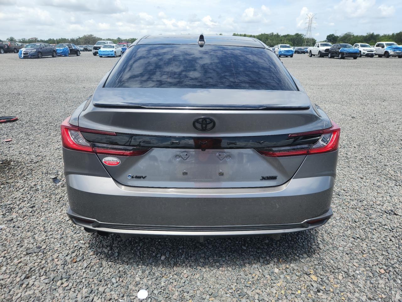 2025 TOYOTA CAMRY XSE photo 11
