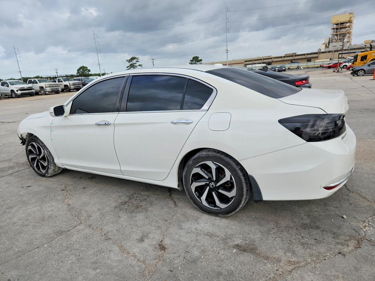 2017 HONDA ACCORD EXL photo 4