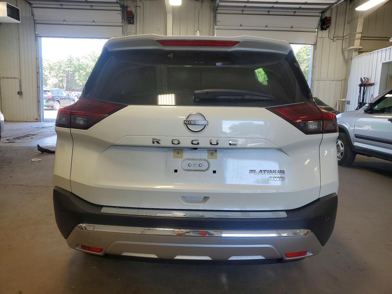 2023 NISSAN ROGUE PLATINUM photo 11