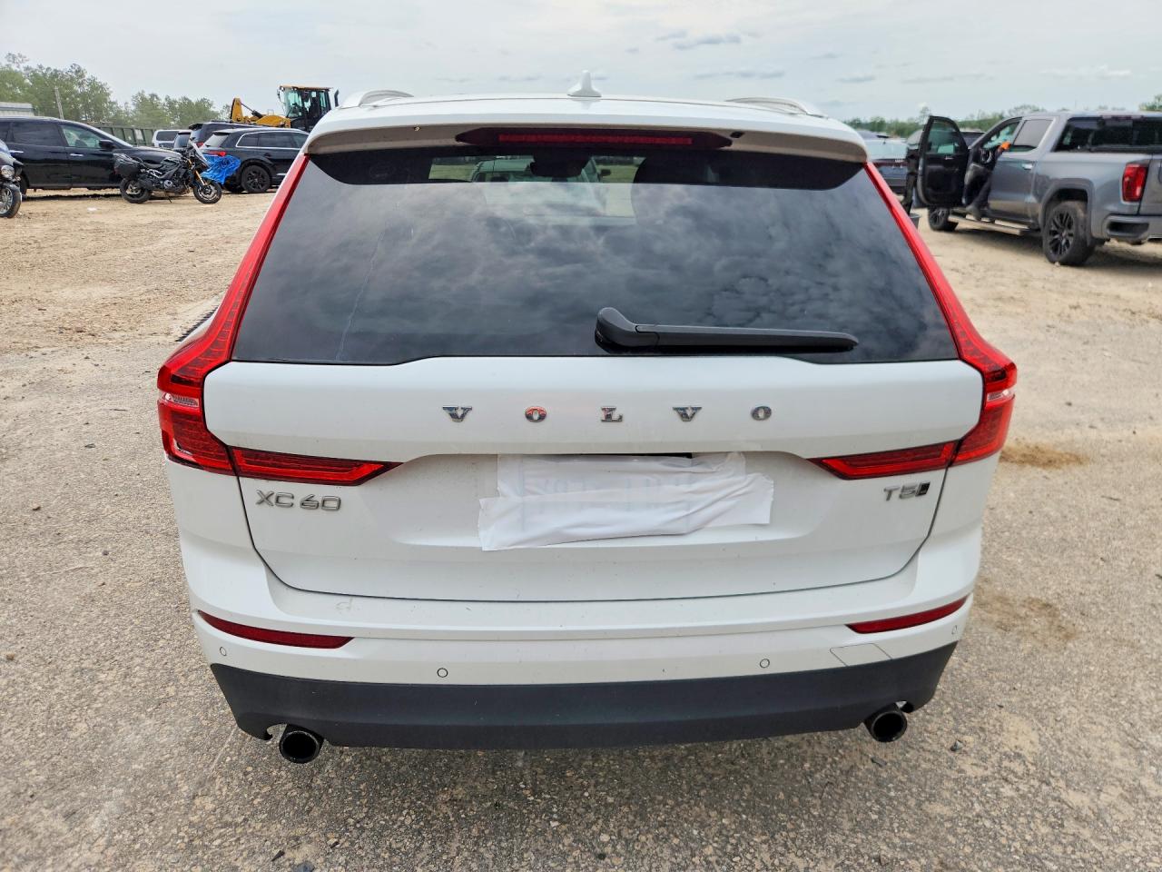 2020 VOLVO XC60 T5 MOMENTUM photo 6