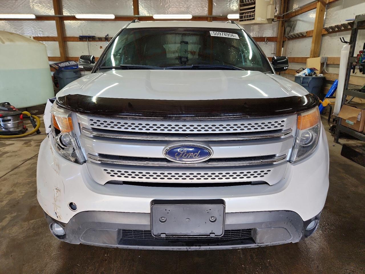 2014 FORD EXPLORER XLT photo 5