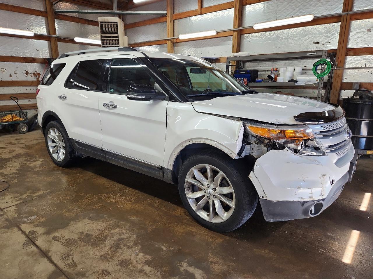 2014 FORD EXPLORER XLT photo 4