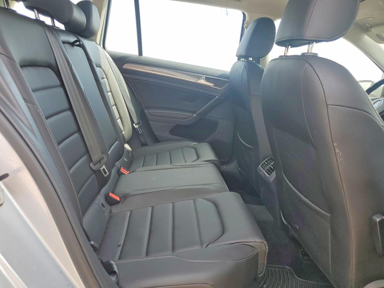 2017 VOLKSWAGEN GOLF ALLTRACK S photo 19