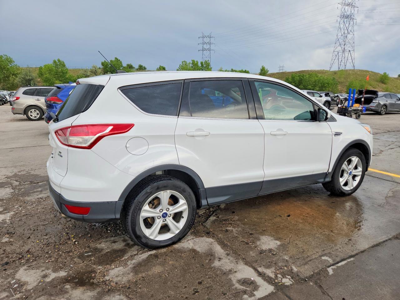 2016 FORD ESCAPE SE photo 3