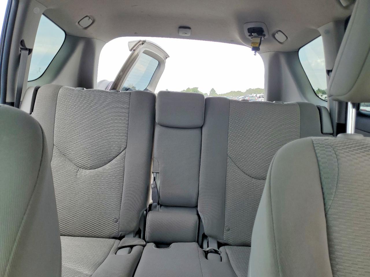 2012 TOYOTA RAV4 BASE photo 19