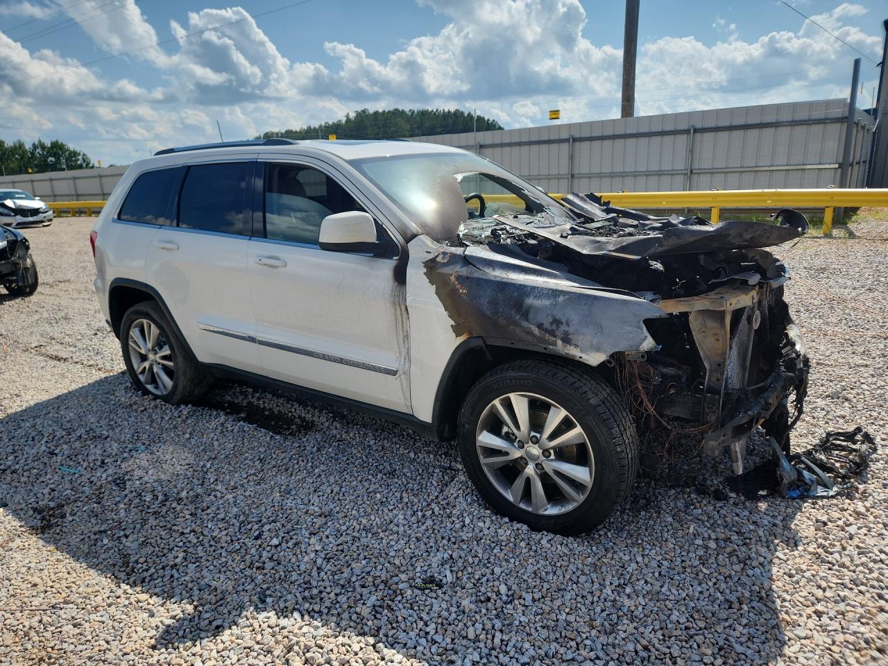 2012 JEEP GRAND CHEROKEE LAREDO photo 10