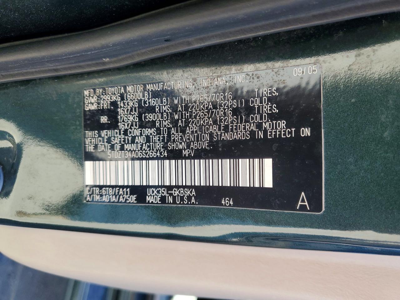 2006 TOYOTA SEQUOIA SR5 photo 25