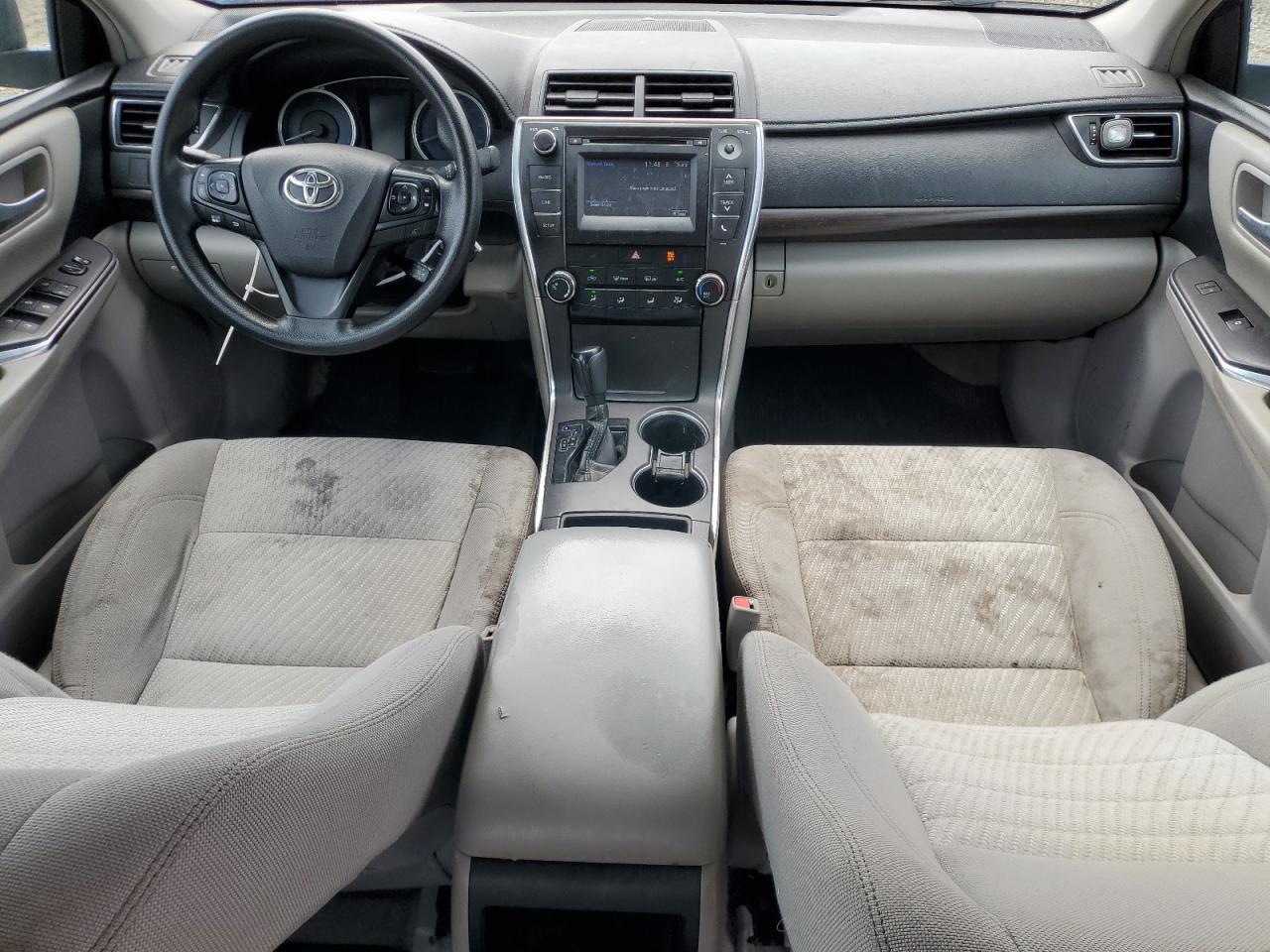 2017 TOYOTA CAMRY LE photo 15