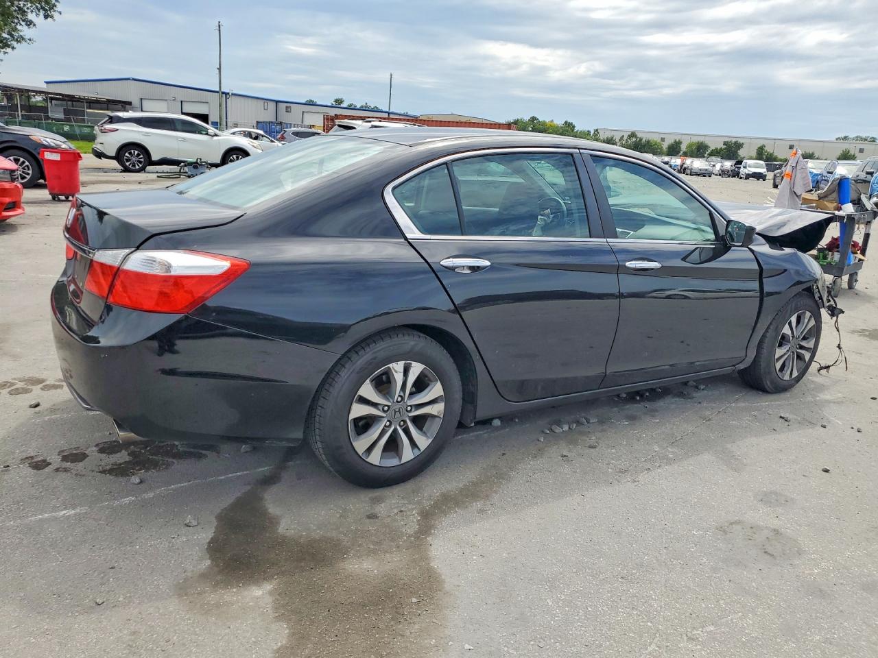2015 HONDA ACCORD LX photo 7