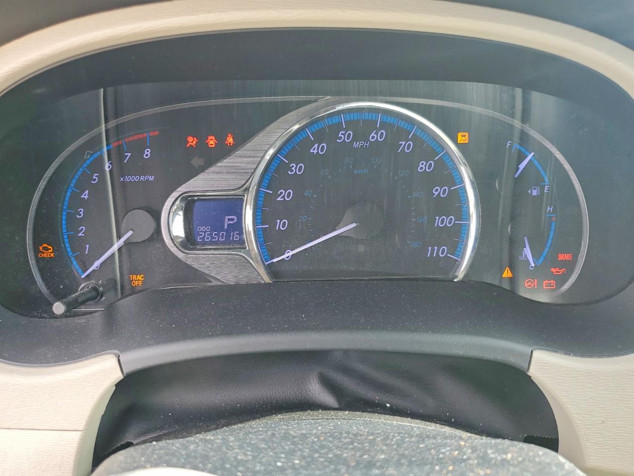 2013 TOYOTA SIENNA XLE 8-PASSENGER photo 25