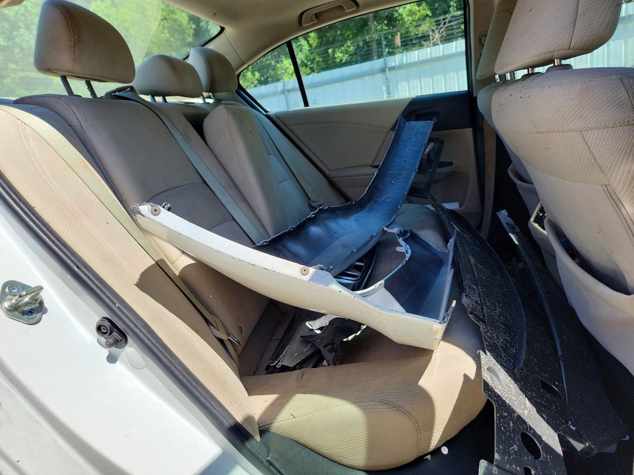 2017 HONDA ACCORD EX photo 19