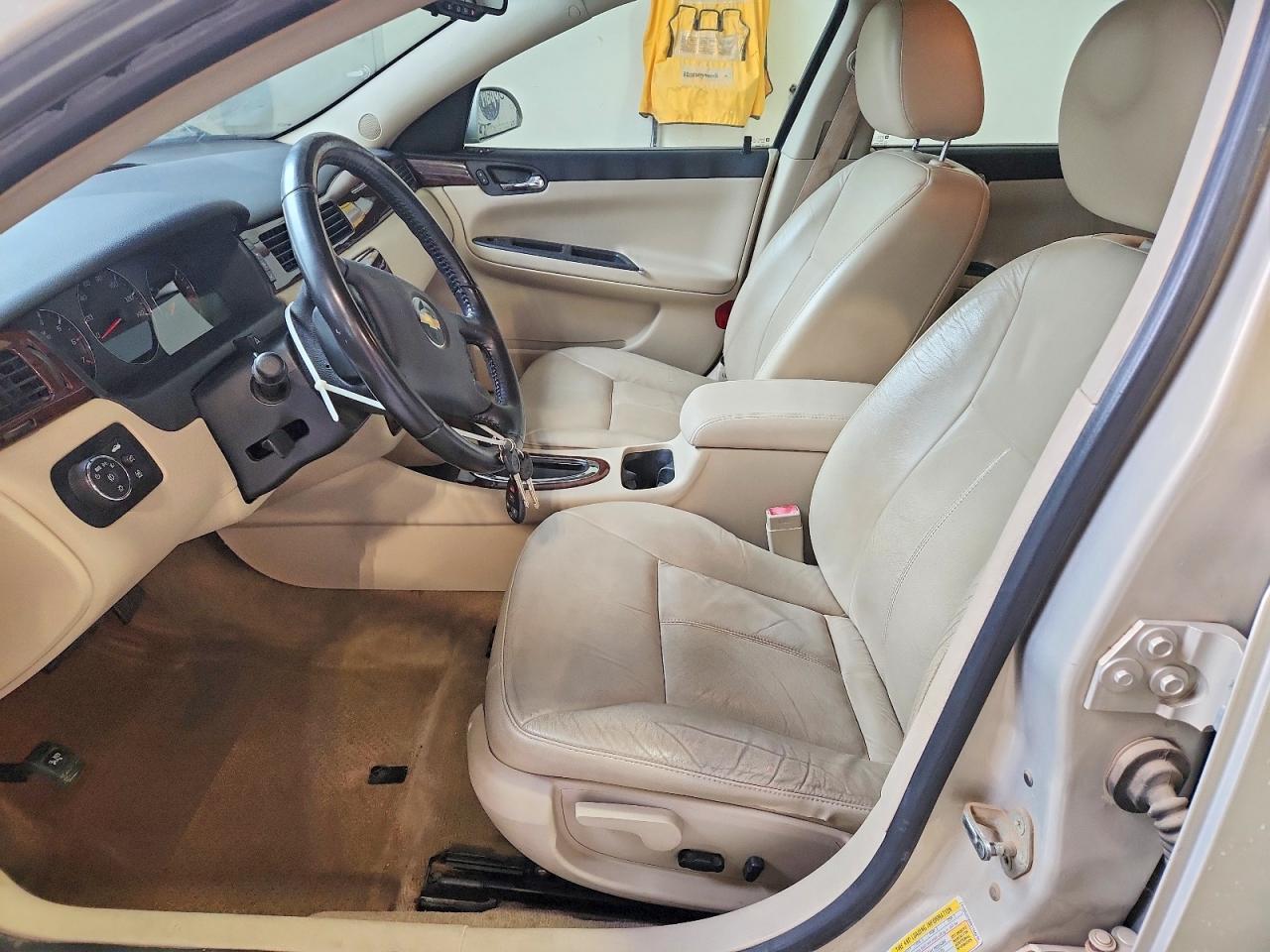 2011 CHEVROLET IMPALA LTZ photo 13