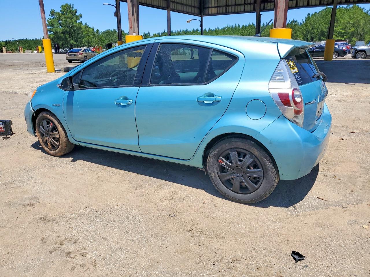 2012 TOYOTA PRIUS C ONE photo 3