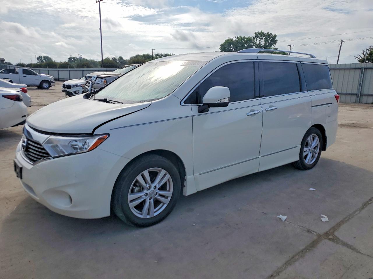 2015 NISSAN QUEST