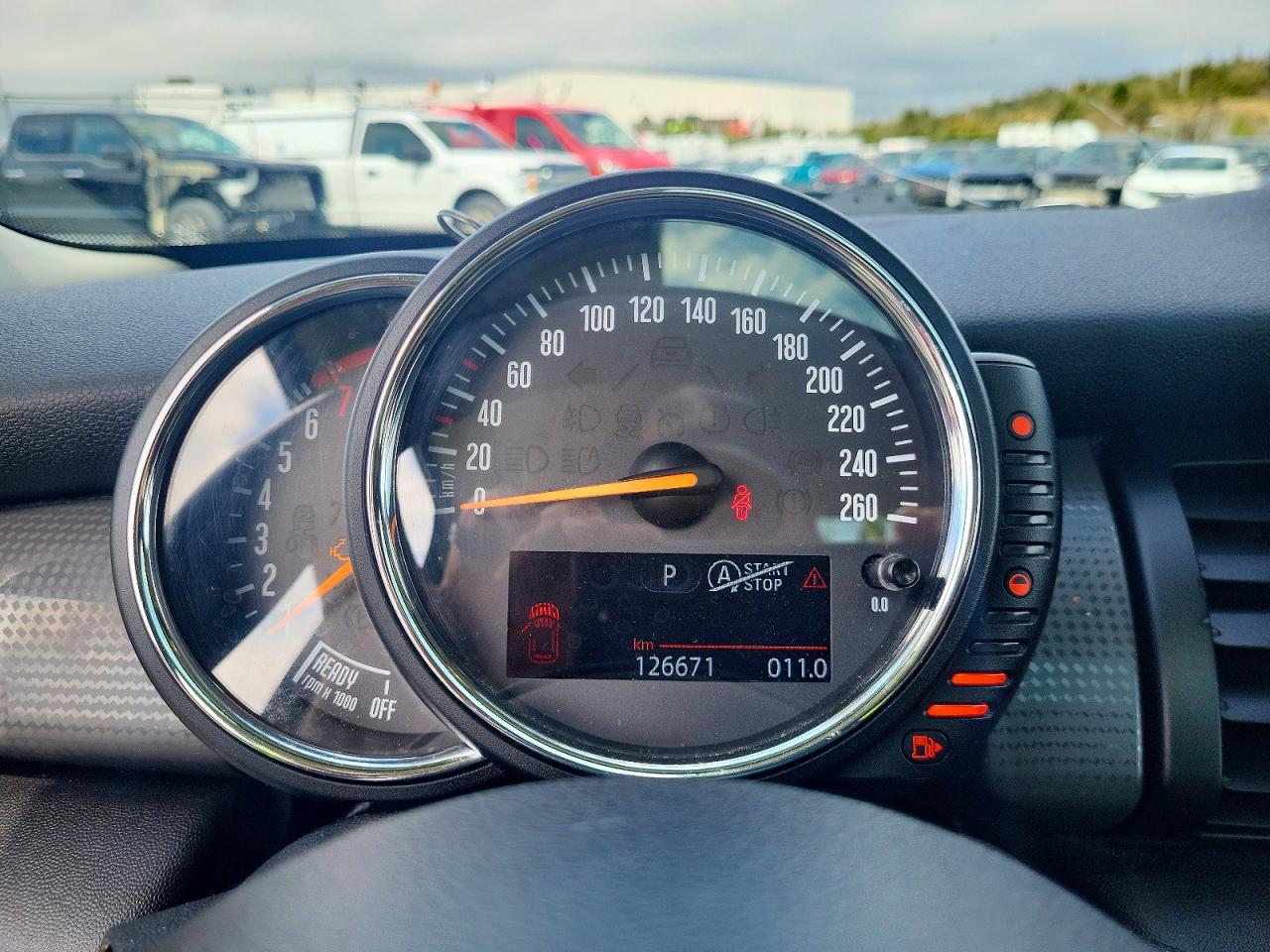 2016 MINI COOPER photo 25