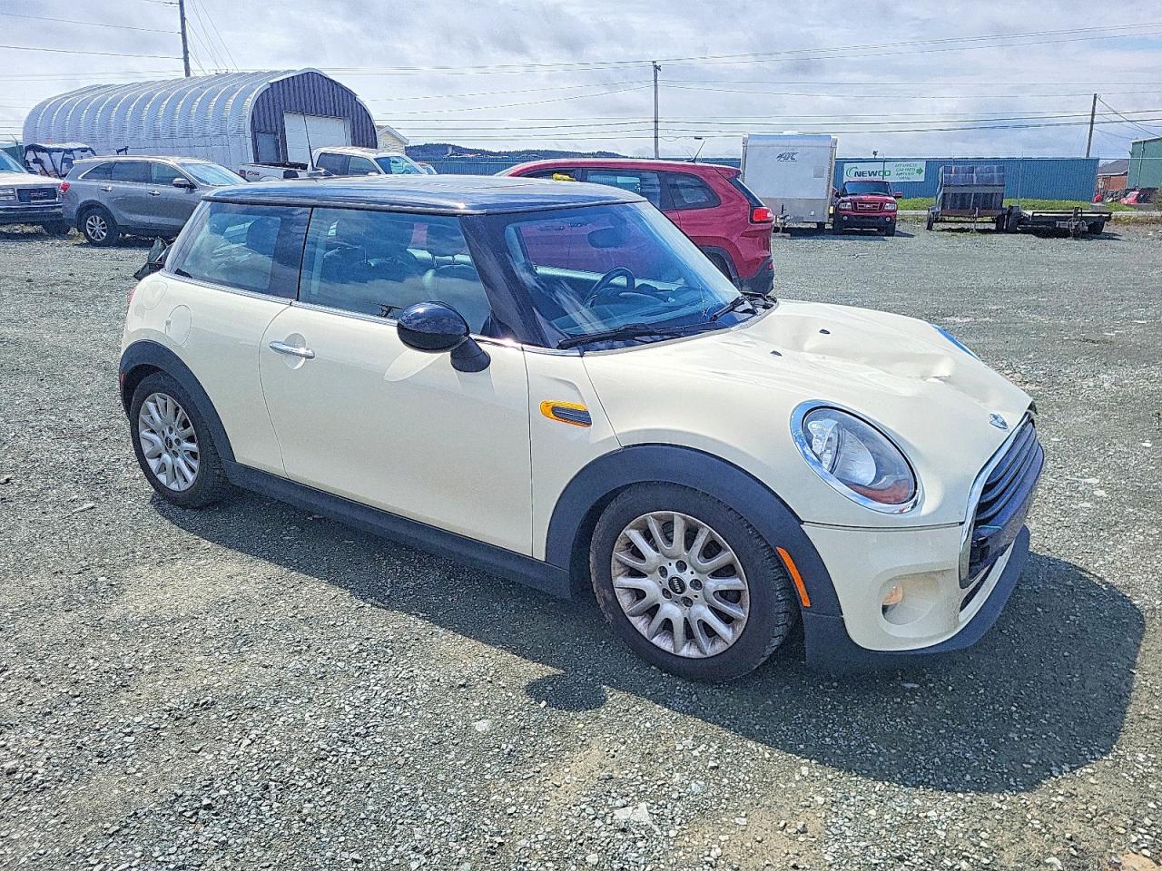 2016 MINI COOPER photo 10