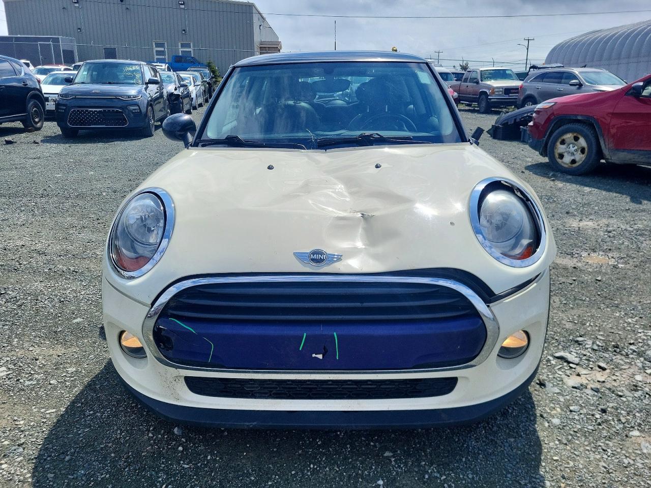 2016 MINI COOPER photo 13