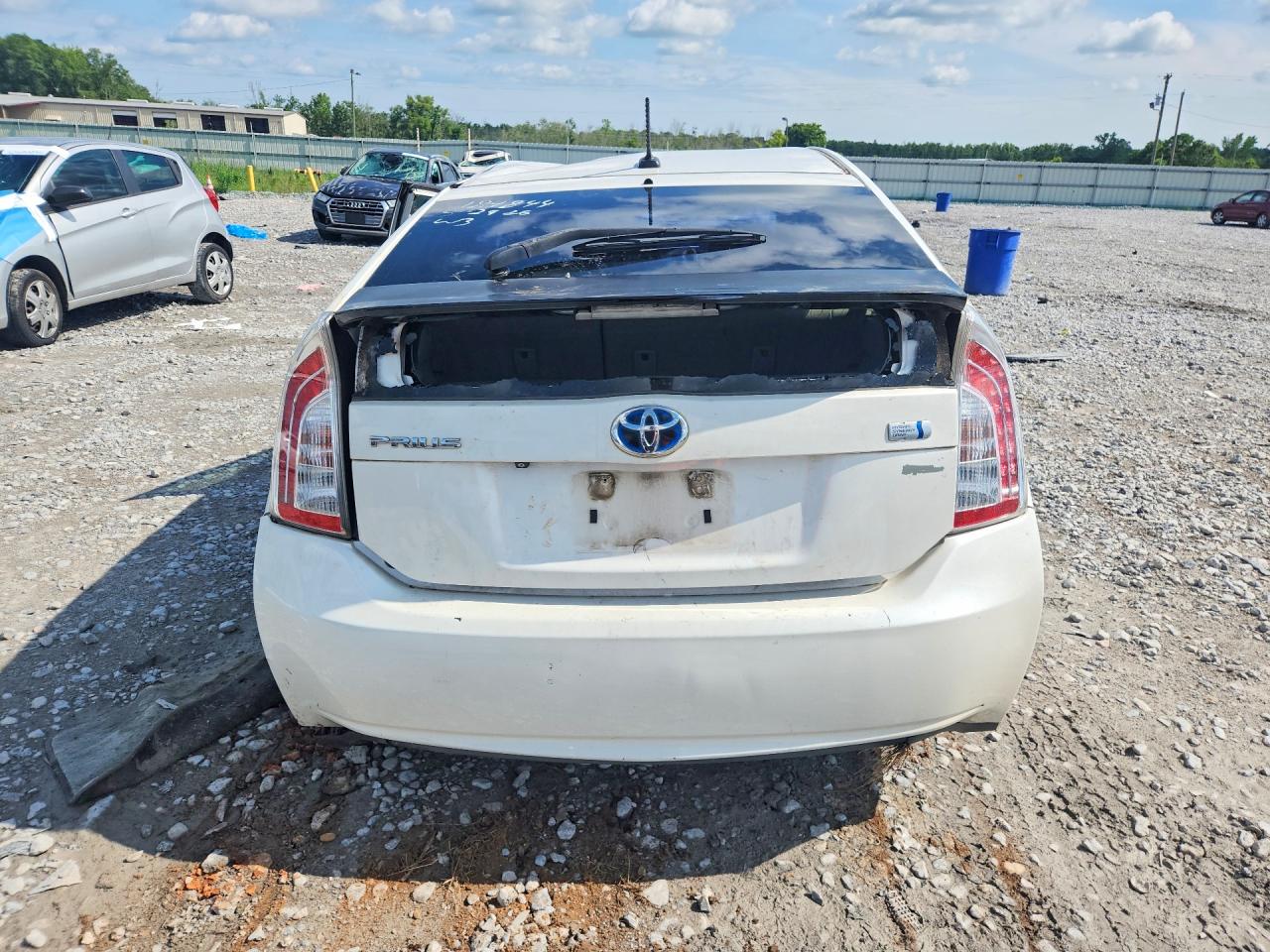 2012 TOYOTA PRIUS THREE photo 6