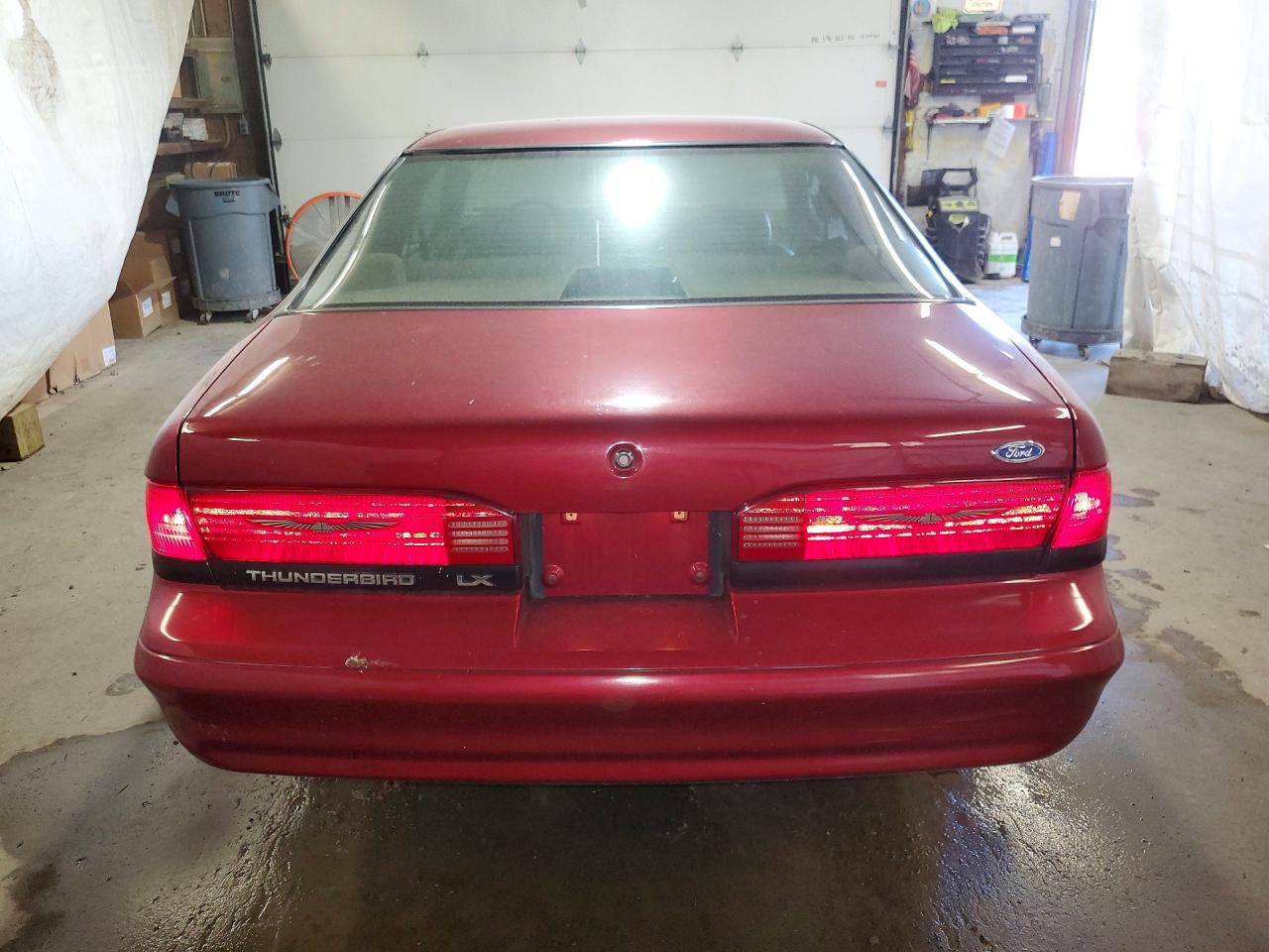 1995 FORD THUNDERBIRD LX photo 16