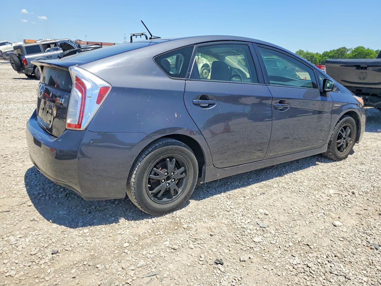 2012 TOYOTA PRIUS THREE photo 5