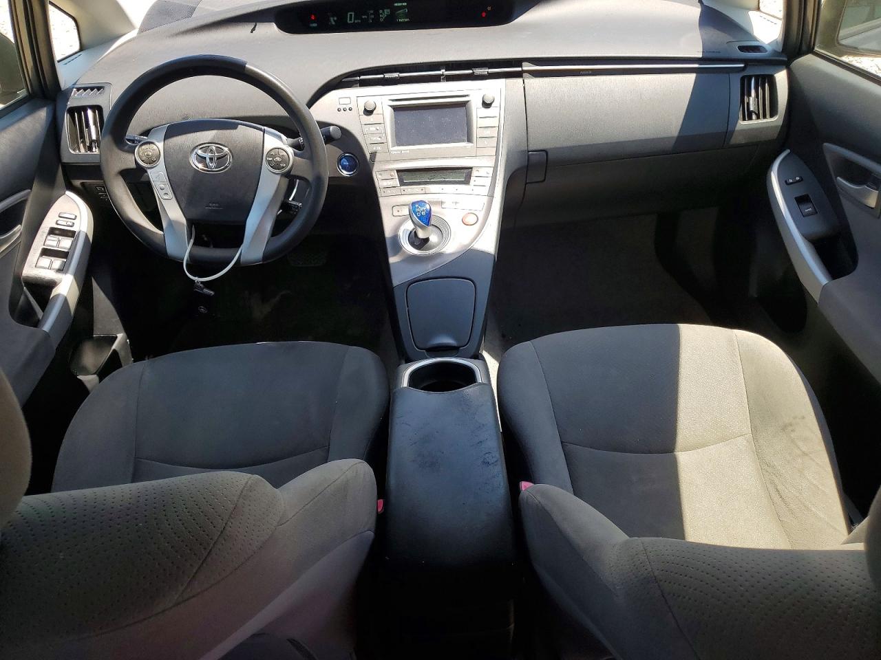 2012 TOYOTA PRIUS THREE photo 15