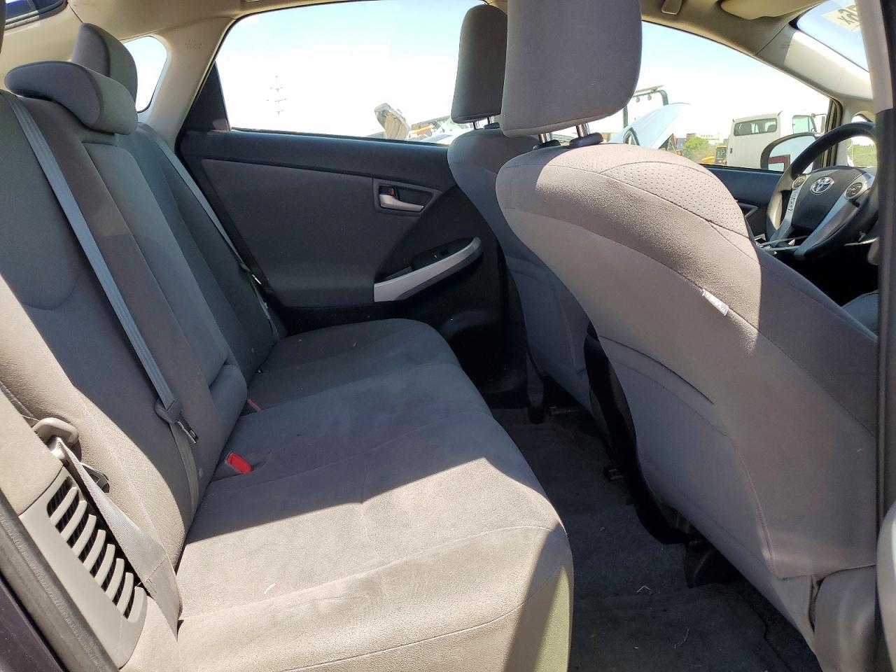 2012 TOYOTA PRIUS THREE photo 19