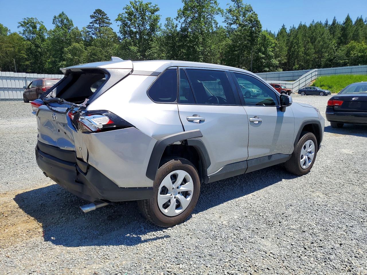 2024 TOYOTA RAV4 LE photo 7