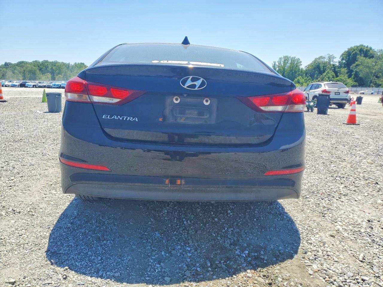 2018 HYUNDAI ELANTRA SEL photo 6