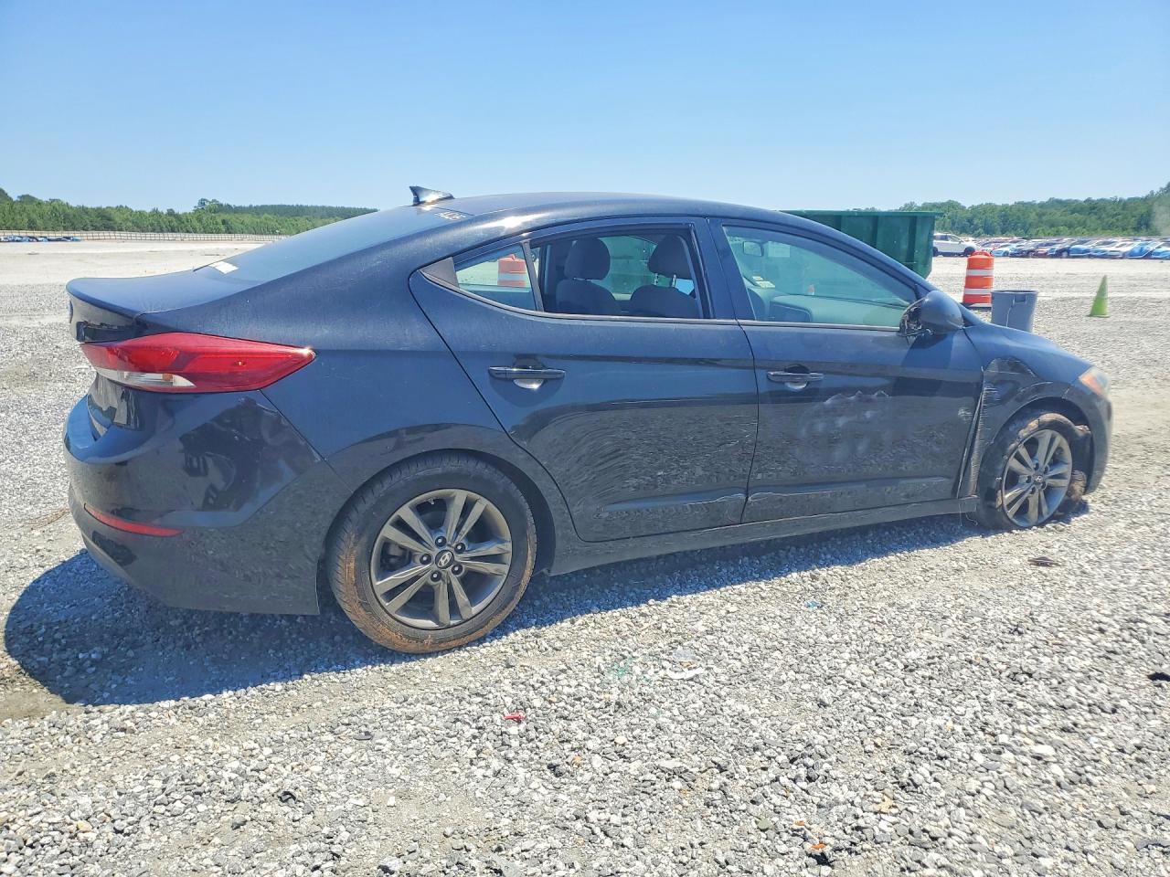 2018 HYUNDAI ELANTRA SEL photo 3