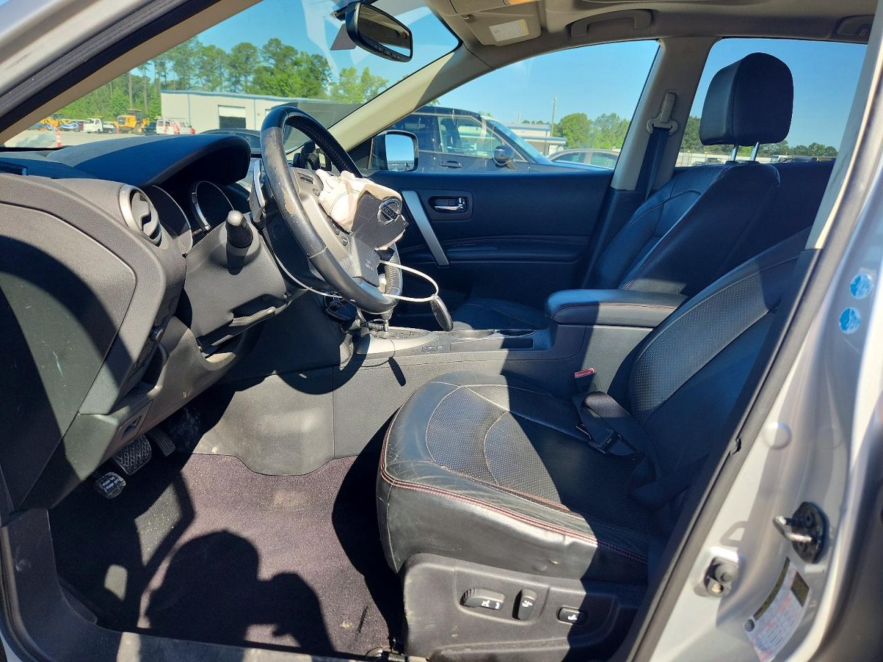 2009 NISSAN ROGUE S photo 13