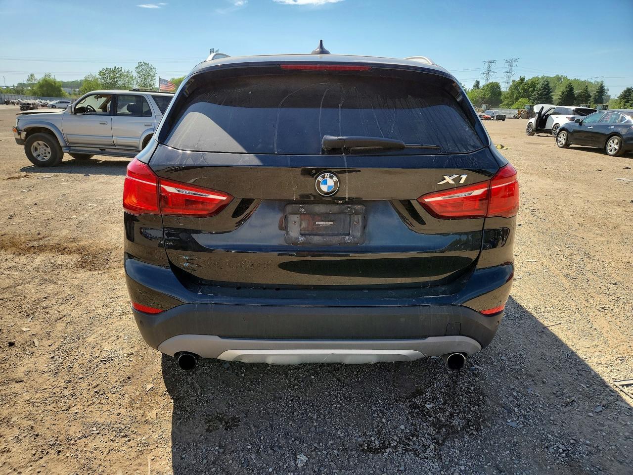 2016 BMW X1 XDRIVE28I photo 11
