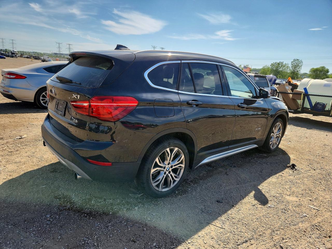 2016 BMW X1 XDRIVE28I photo 5