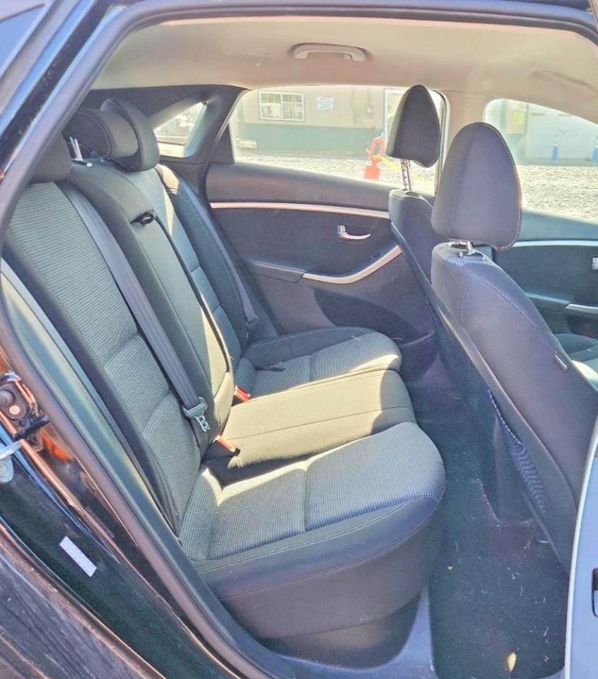 2016 HYUNDAI ELANTRA GT BASE photo 10