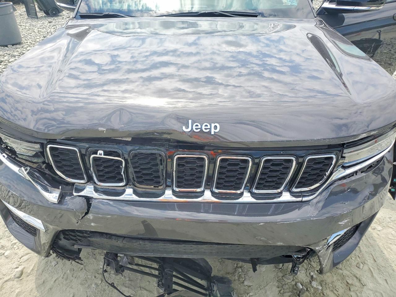 2024 JEEP GRAND CHEROKEE LIMITED 4XE photo 12
