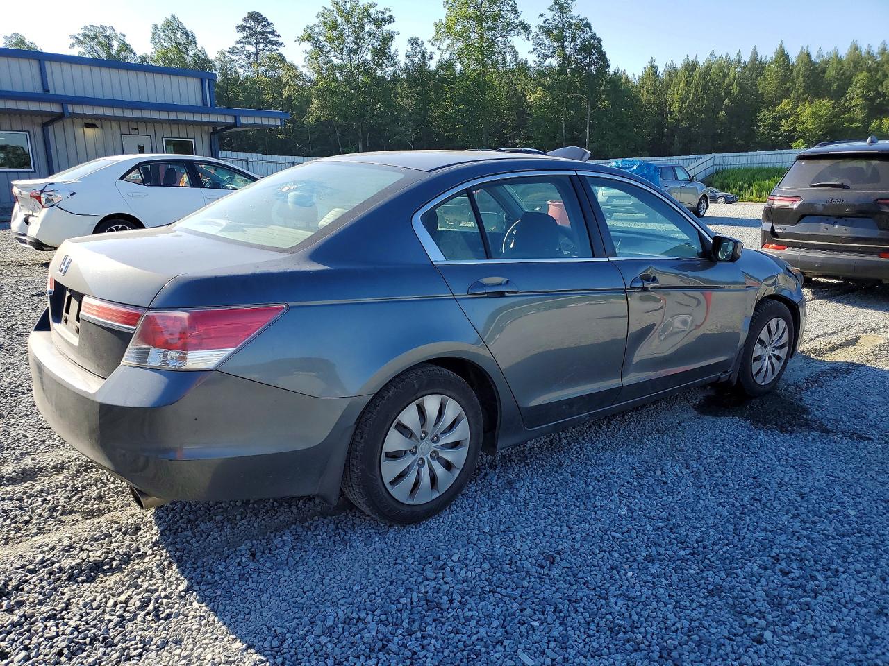 2011 HONDA ACCORD LX photo 5