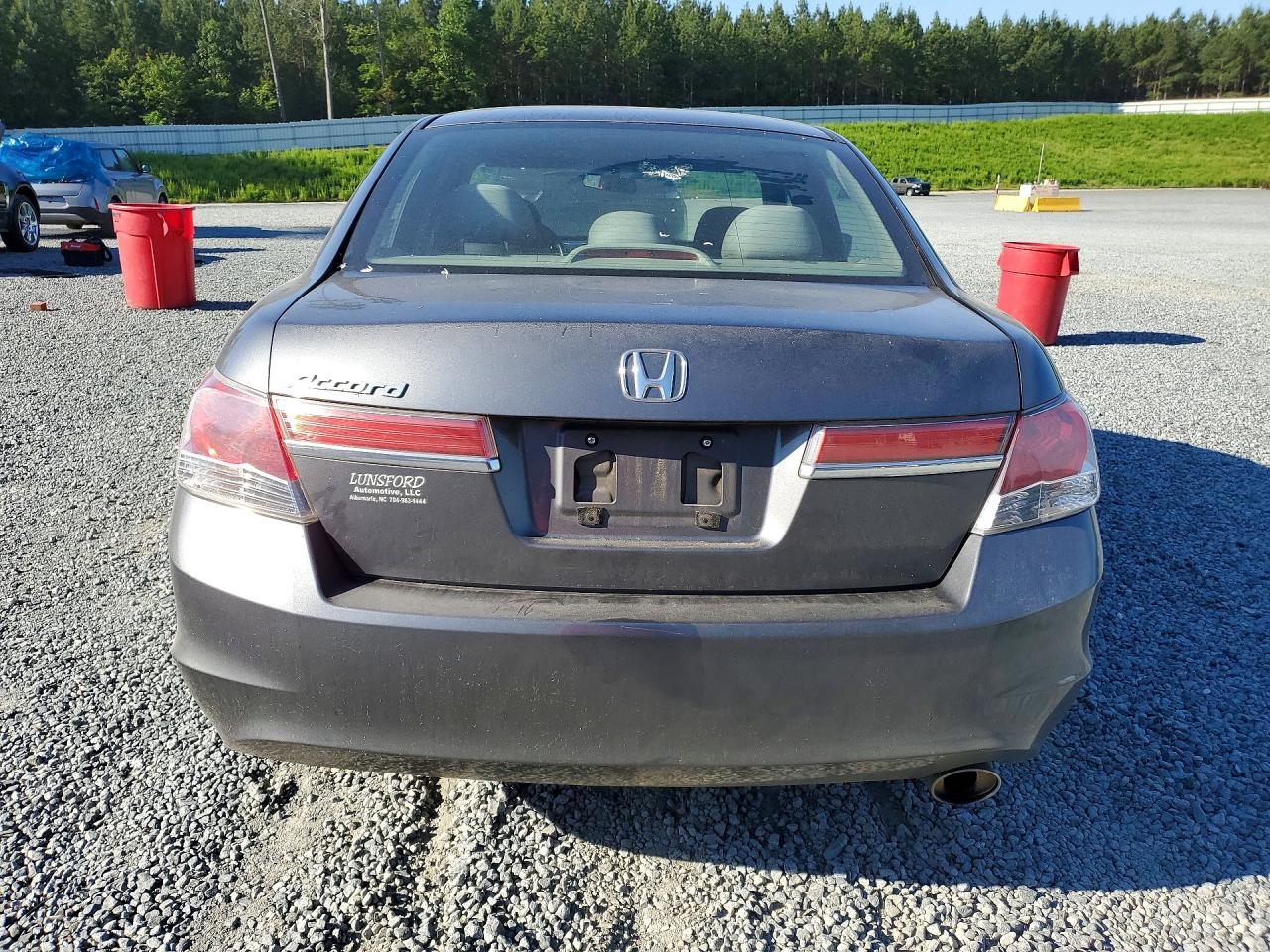 2011 HONDA ACCORD LX photo 11