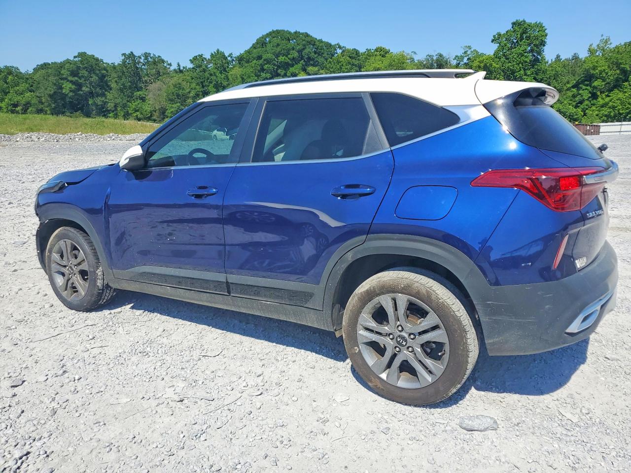2021 KIA SELTOS S photo 2