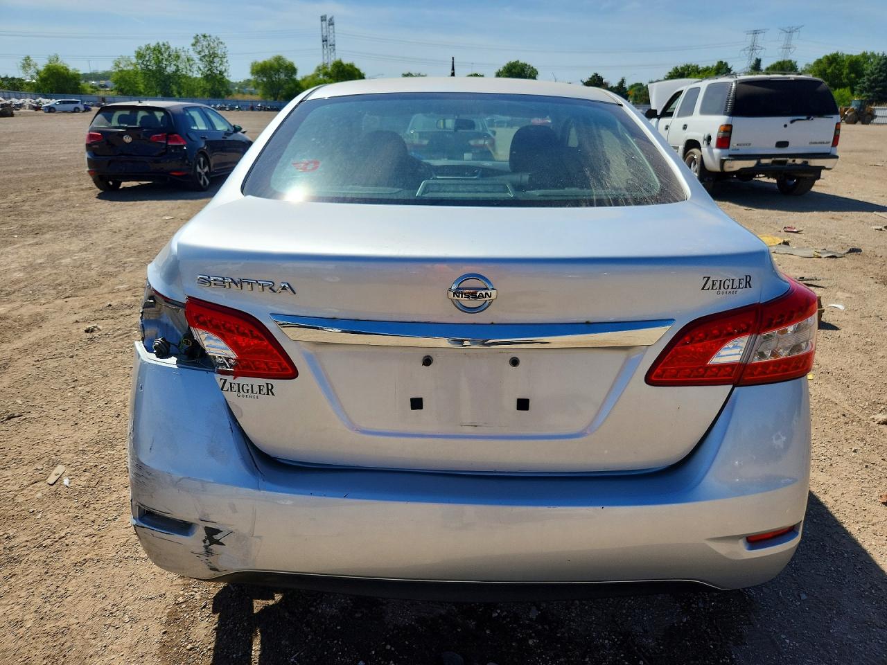 2015 NISSAN SENTRA S photo 11